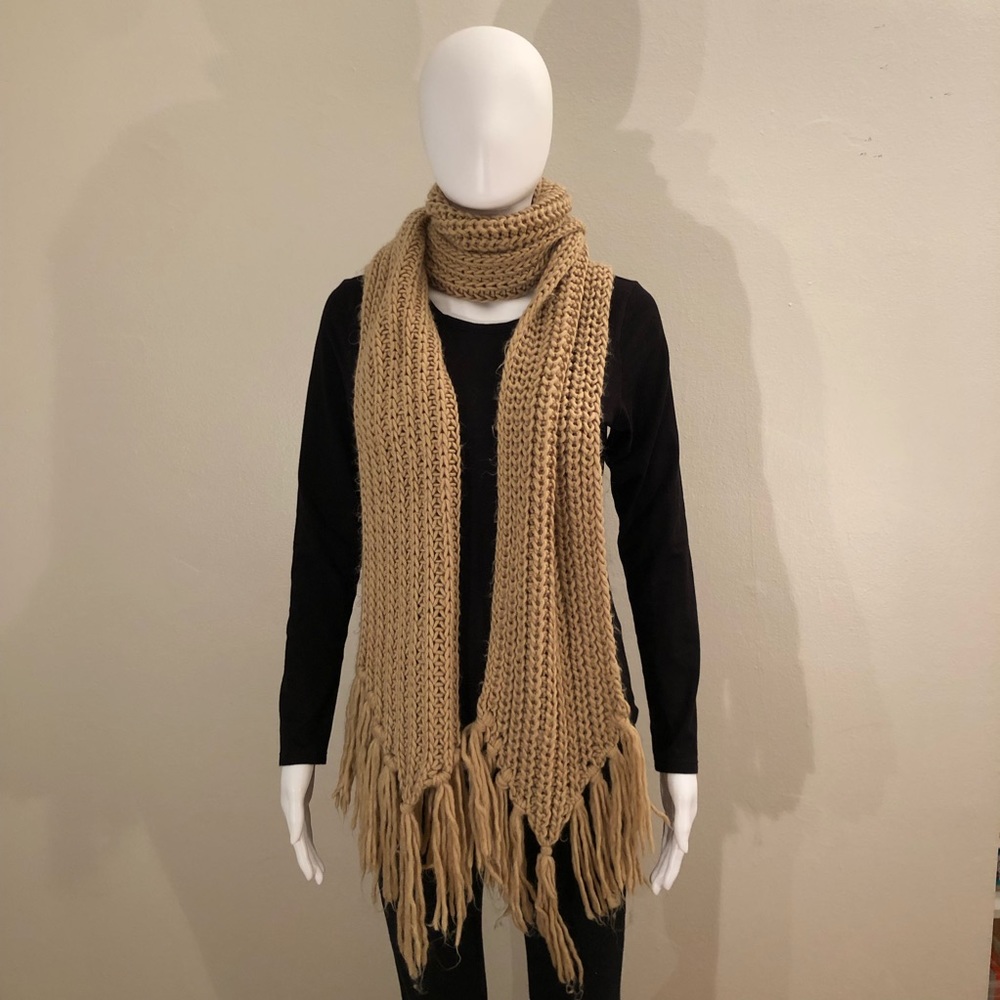 Zara Chunky Knit Scarf